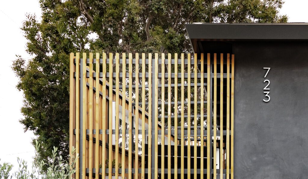 alloi-architecture-seaside-home-neutral-front patio-front facade-new facade-wood screen-home addition-landscape design-hardscape design-front yard design-el segundo-beach house